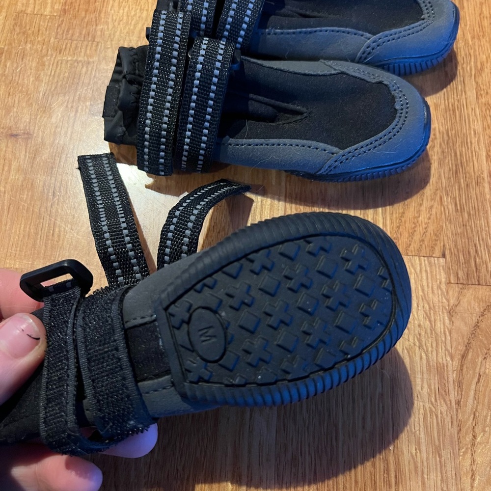 NEW Top Paw Black and Gray Dog Boots